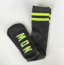 VICTORIA'S SECRET PINK LOGO CREW GRAY NEON GREEN KNEE HIGH SOCKS 1 PAIR NEW