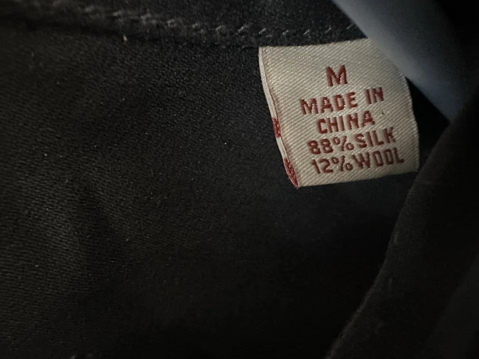 Tommy Bahama Men’s Medium Black Dress Shirt. Cotton/Silk. - Image 3 of 4