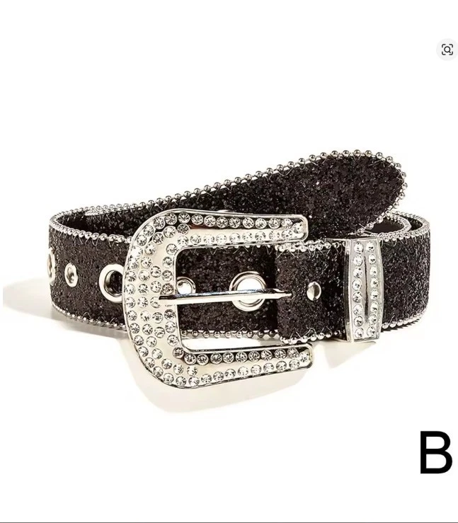 Cinturón de cuero PU brillante color liso de moda con remache de diamantes de imitación calavera Foto 4 de 4