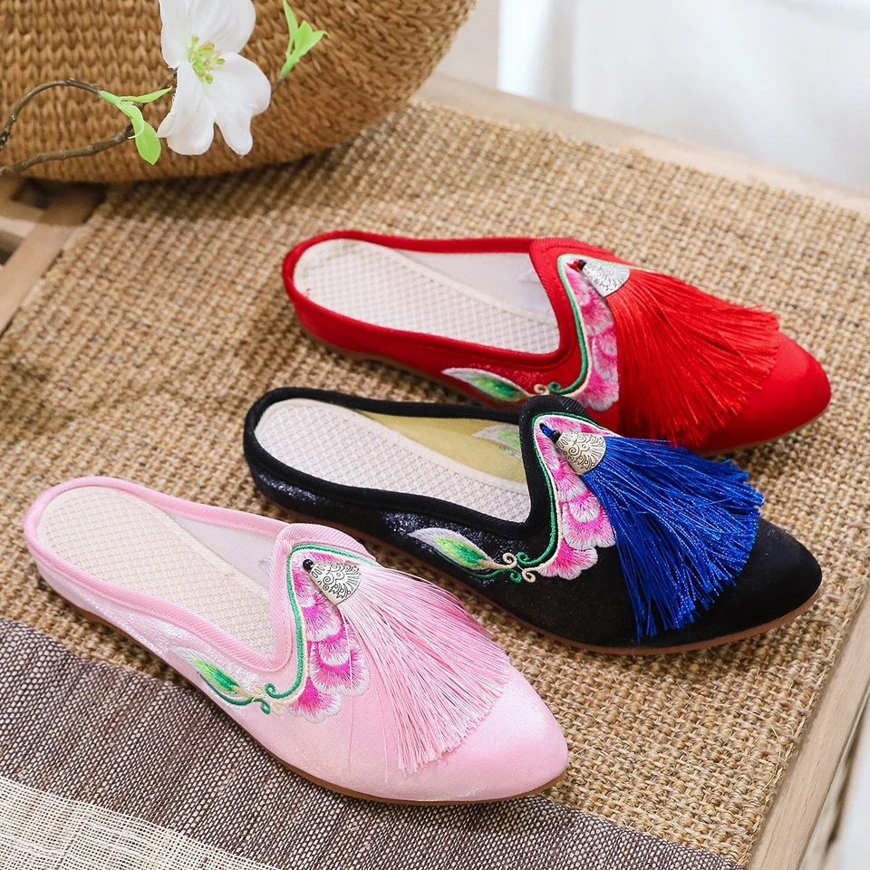Chinese Hanfu Shoes Embroidery Tassel Lady Slippers Pointed Toe Flat Shoes Cute - Image 2 of 4