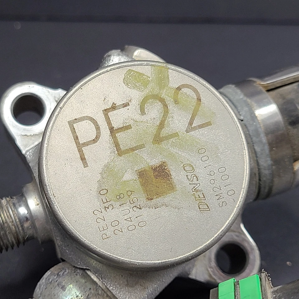 Bomba de combustible OEM Denso PE22-20-3F0 Mazda 3 2014-2018 CX-3 2,0 L alta presión - usada Foto 4 de 4