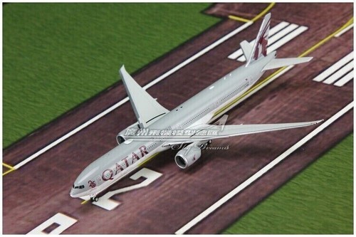 1:400 Phoenix QATAR BOEING 777-300ER Passenger Airplane Diecast Aircraft Model