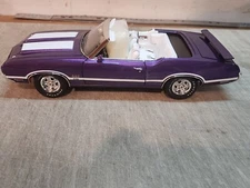 ACME: 1:18 1970 OLDSMOBILE 442 W-30 CONV PLUM CRAZY- A1805628 - FREE SHIP