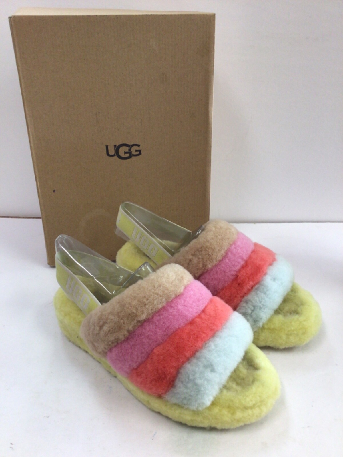 PANTOFOLA D’ORO UGG Women's Pride Rainbow Yellow Fluff Yeah Slide Sandal Multicolored SZ 8