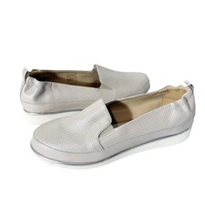 Ron White Nellaya Pearl Oyster Woven Calfskin Slip On Loafer Sneaker Size 8