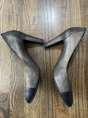 Chanel interlocking CC logo brown black leather heels pumps shoes Size 41 - Picture 15 of 19