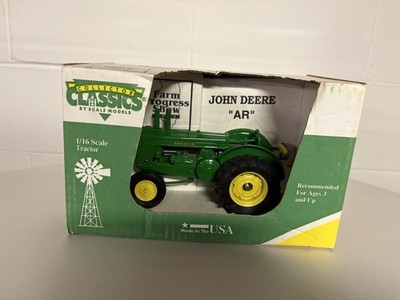 Scale Models John Deere Model AR Tractor, 1994 Farm Progress Show-New-1/16