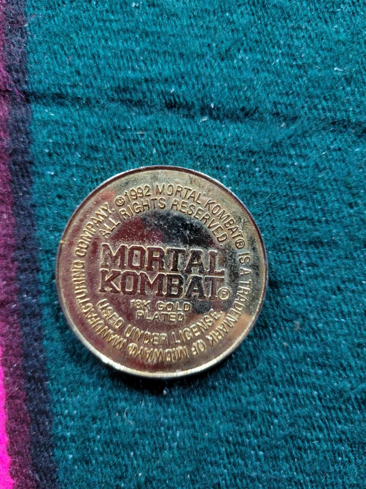 Vintage Mortal Kombat Banhado a Ouro 18k Pog Slammer - Imagem 3 de 4