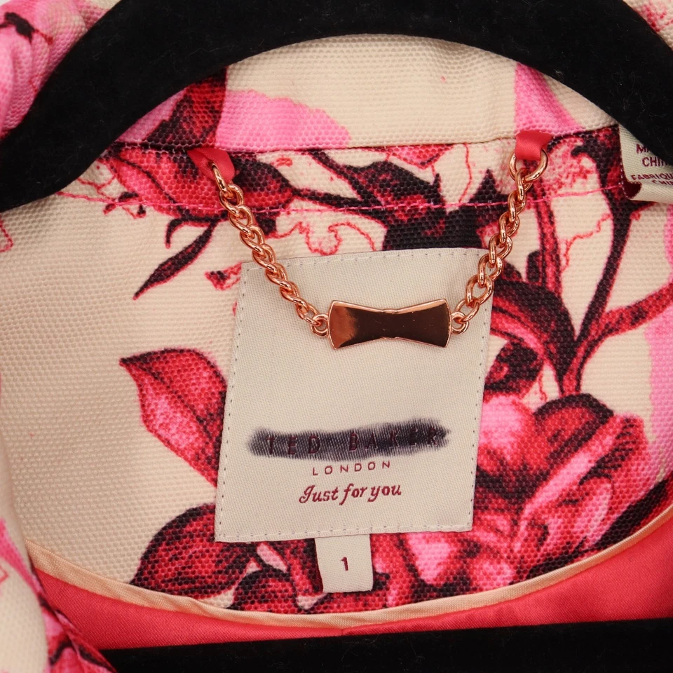Женский блейзер Ted Baker London с цветочным рисунком размер 1 укороченная куртка с розовыми розами - Изображение 3 из 4