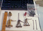 1:20.3 BRASS SWITCH TRACK STANTIONS & 1 PLASTIC GROUND THROW. — photo 2