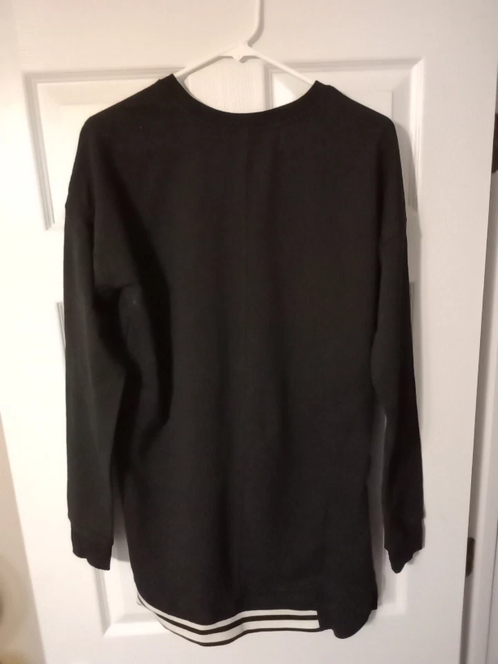 Sudadera asimétrica negra Central Park Active talla: M 32034-1 nueva con etiquetas precio de venta sugerido por el fabricante 92 USD Foto 2 de 4