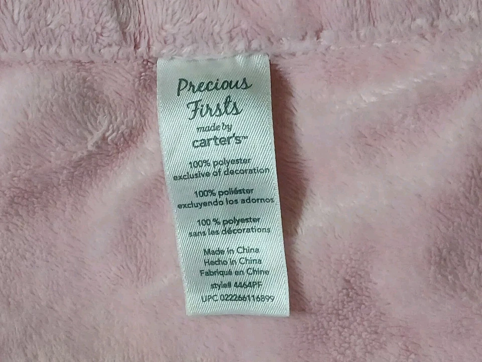 Manta de seguridad Precious Firsts Carters rosa corazón satinado polar Foto 4 de 4
