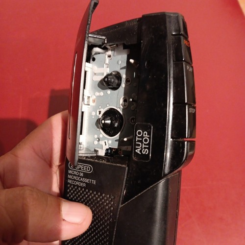 Radio Shack Micro-36 Microcassette Recorder 2 Speed *For Parts* - Picture 3 of 7