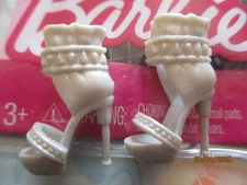 BARBIE DOLL / PAIR OF SHOES: BOOTS, PUMPS ....... (336)