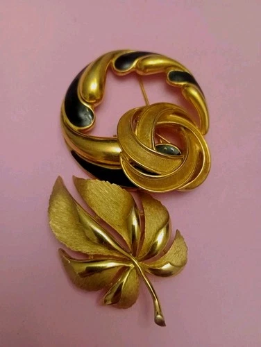Trifari Brooch Jewelry Lot Gold-Tone Vintage 3 Pc