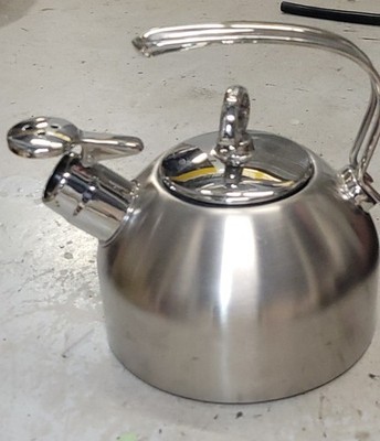 Chantal  Stainless Steel Classic Tea Kettle 1.8 Qt. Harmonica Whistle SL37-19