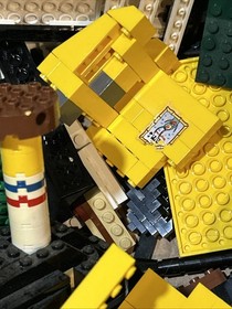 LEGO Lot SpongeBob&ndash; 3825, 3826 Winter Toy Shop 10199 And More