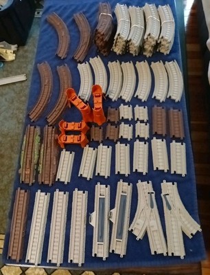 Thomas  & Friends Trackmaster 2009 Matell Train Track Set (Lot Of 91). 1