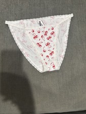 NWT Victoria  s Secret Pink Brazilian High Cut String Bikini Valentine Panties S