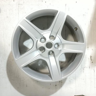 (1) Wheel Rim For Defender Like New OEM Nice Silver Painted