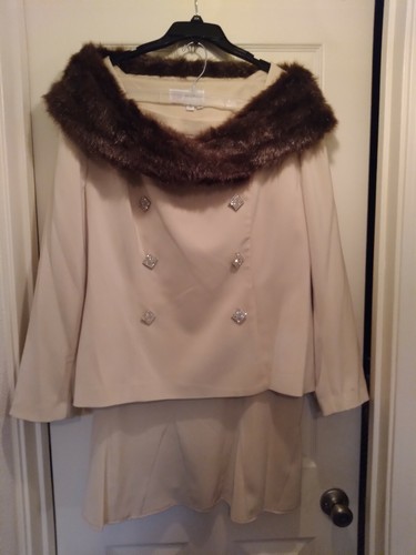 Gold Faux Fur 2piece Suit Size 20