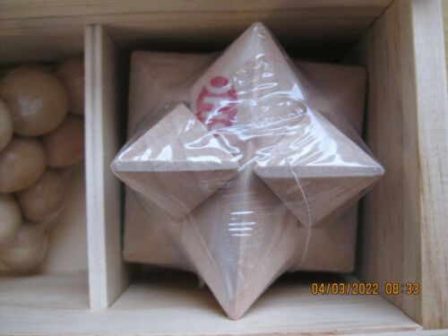 Wooden Puzzle 3D Games 3-in-One Showtime Homeland Billions Boxing NEW - Picture 11 of 12