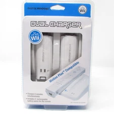 Digital Gadgets Dual Charger 2 Rechargable Battery Packs WII Motion Compatible