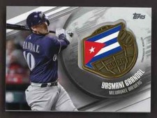 MINT 2020 Topps Yasmani Grandal Global Game Commemorative Medallion & Bonus