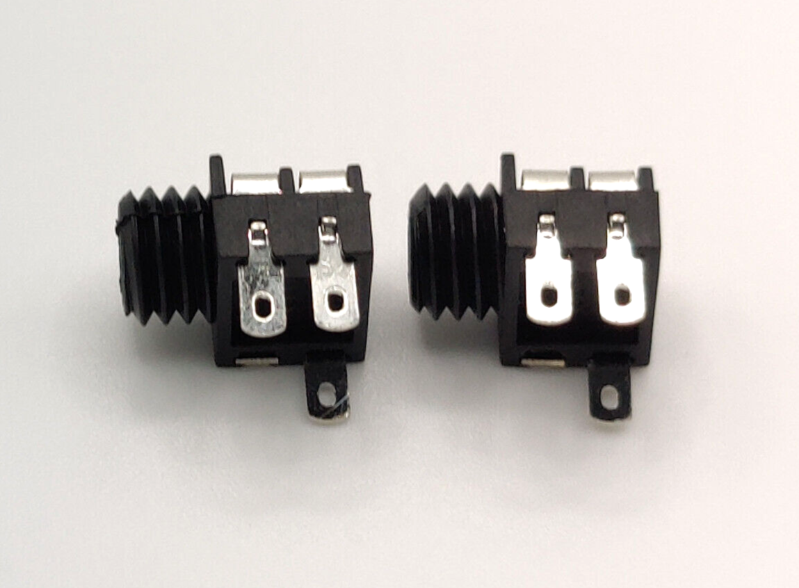 ZX Spectrum / ZX81 EAR and MIC 3.5mm Jack Socket - Pack of 2 ZX Spectrum / ZX81 EAR and MIC 3.5mm Jack Socket - Pack of 2