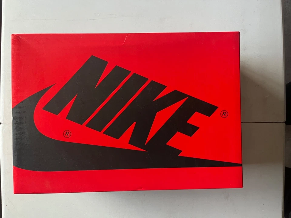 Air Jordan 1 OG High Newstalgia Chenille tamanho 10W - Imagem 3 de 4