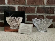 Collectors Crystal Gallery by Fairfield Crystal Saw Tooth Scalloped Edged Bowl