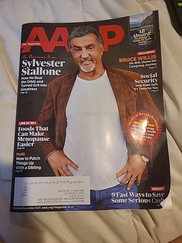 AARP Magazin - Oktober November 2025 - Sylvester Stallone - Bruce Willis - Neu - Bild 1 von 4