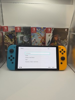Nintendo Switch Console Bundle w/ Dock, Joy-Con Controllers, 4 Games & Case