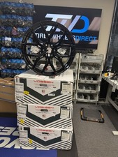 Vossen HF6-4 24x10 / 6x139.7 / ET35 / Deep Face / 106.1 - Gloss Black Wheel