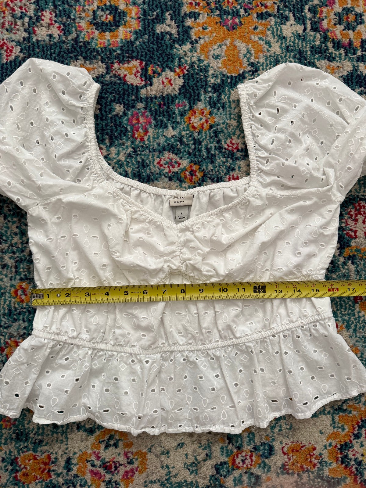 Universal Thread Women's White Eyelet Milkmaid Co… - image 7