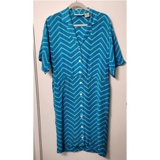 Liz Claiborne Vtg 100% Silk Sz 4 Chevron Stripe Blue Short Sleeve Button Dress