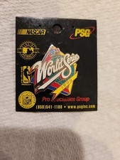 1999 World Series  logo pin New York Yankees Braves