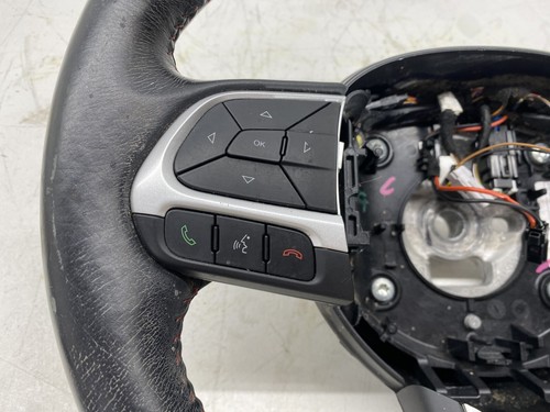 2015-2019 JEEP RENEGADE STEERING WHEEL LEATHER BLACK 70K OEM - Picture 3 of 13