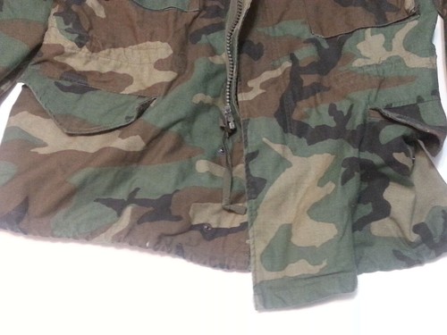 Abrigo del Ejército de los Estados Unidos Campo Frío Talla M Camuflaje Verde American Apparel Inc. - Imagen 9 de 12