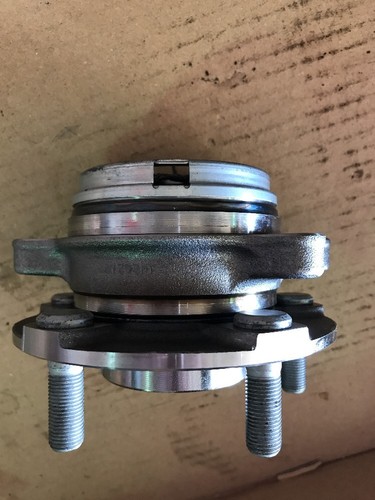 40202-ZX00A New OEM Nissan Hub & Bearing Assembly - Picture 2 of 3