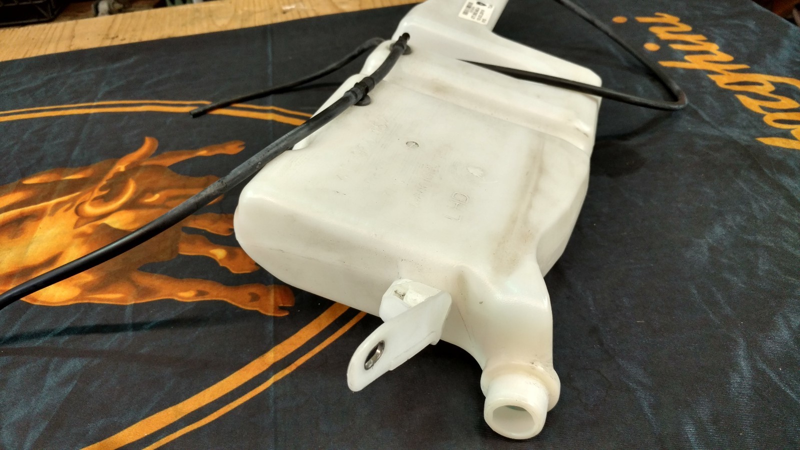 LAMBORGHINI HURACAN LP610 LP580 WATER RESERVOIR WASHER WATER TANK OEM 4T1955945A