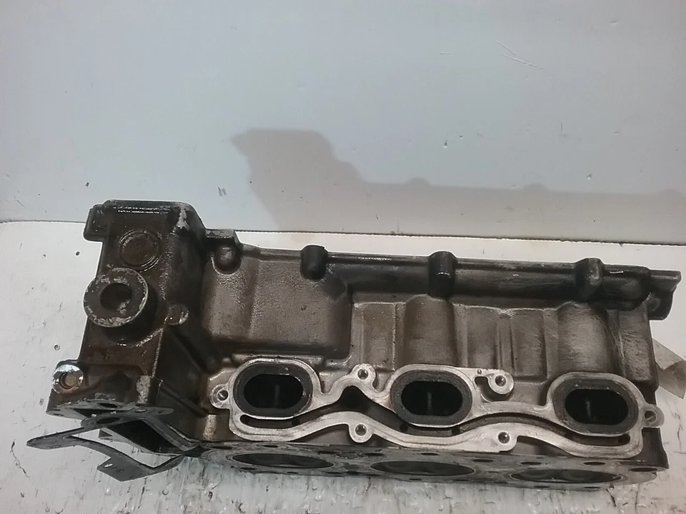 Левосторонняя головка блока цилиндров 2000-2002 Porsche Boxster 996 104 671 04 2,7 л 6 цилиндров - Изображение 4 из 4