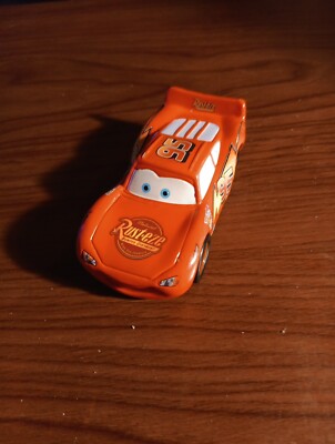 349 - DISNEY/PIXAR - CARS - LIGHTNING MCQUEEN - RUST EZE #95