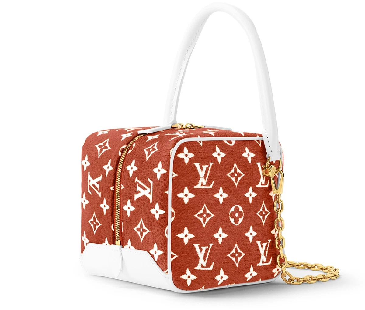 RARE!! COLLECTOR LOUIS VUITTON SQUARE BAG NEW !!NIB SHIP FROM