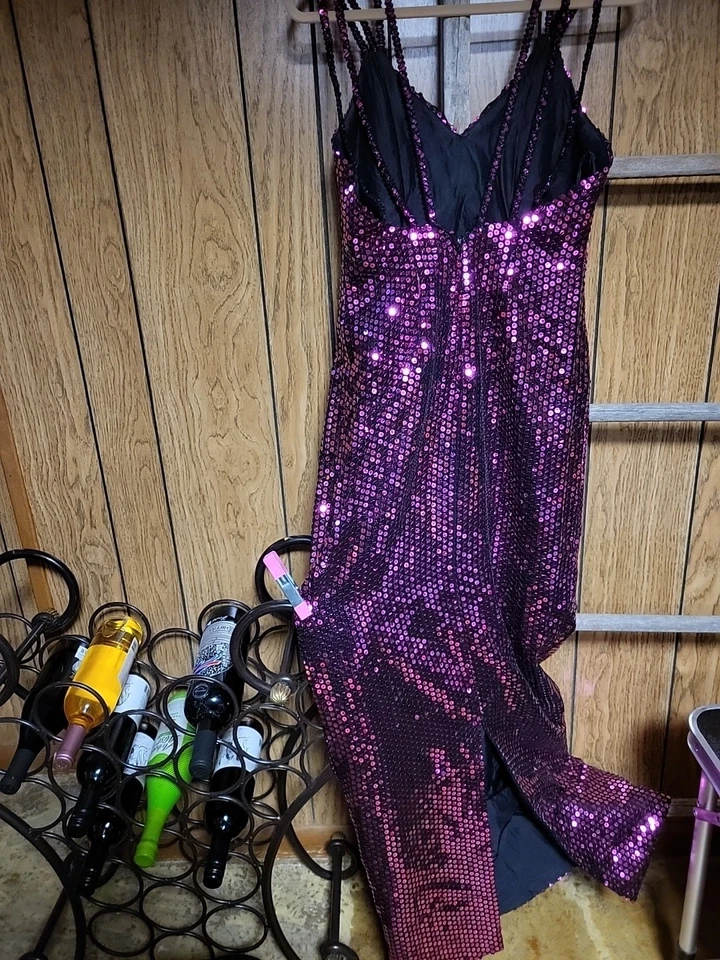 Impresionante Vestido Formal Verdaderamente Vintage Rojo Lentejuelas Largo Foto 2 de 4