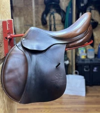 Antares Spooner English Saddle 17” wool flocked