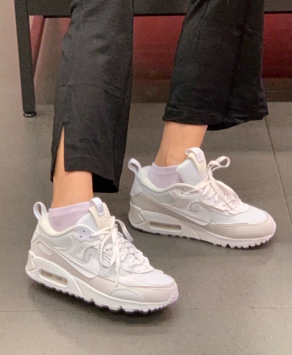 NIKE W AIR MAX 90 FUTURA 24㎝ Nike WMNS Air Max 90 Futura White Metallic Silver - Nov 2023