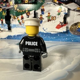 Lego 7553 City 2011 Advent Calendar - 100% Complete with all Pieces and Box!