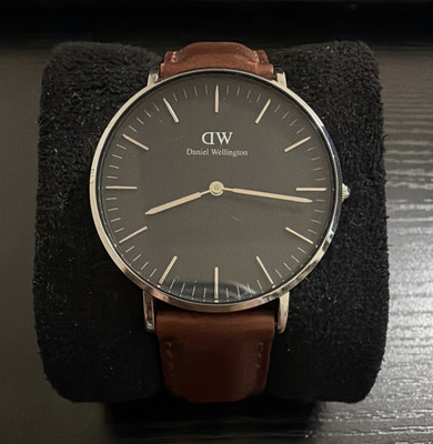 Daniel Wellington Classic 38mm Quartz Black Dial Silver Case Brown Leather