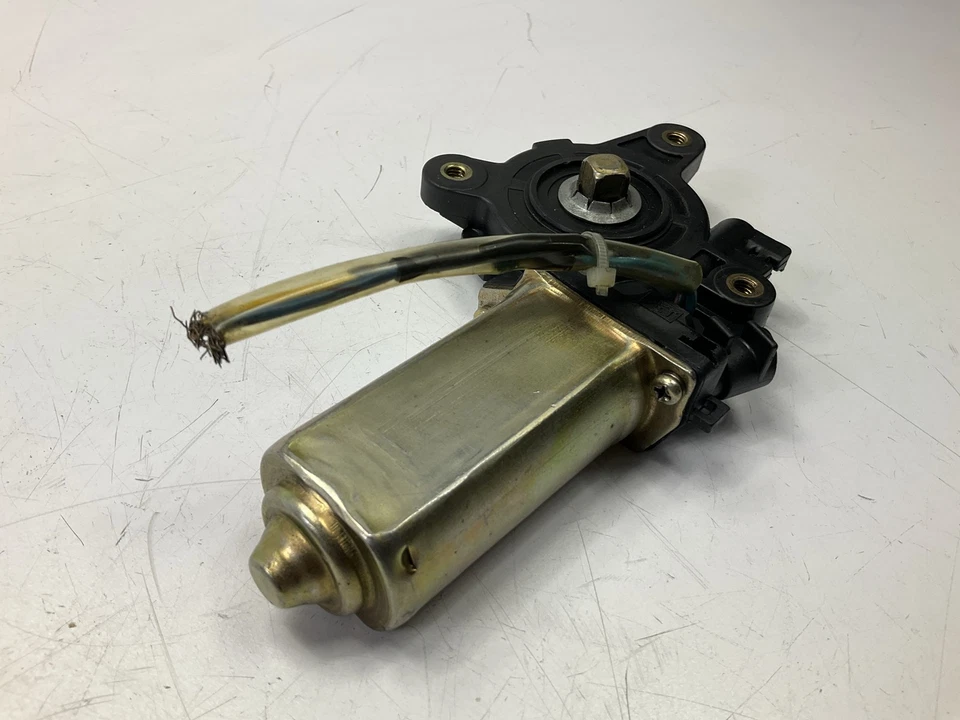 REMAN. Motor ventana eléctrica delantera izquierda Cardone 42-3019 para Nissan Quest 1999-2002 Foto 2 de 4